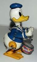 Donald Duck Drummer